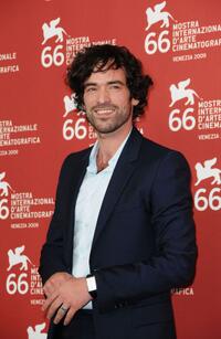 Romain Duris at the photocall of "Persecution" during the 66th Venice Film Festival.