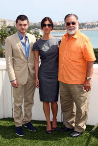 Alden Ehrenreich, Maribel Verdu and director Francis Ford at the cast photocall of "Tetro" during the 62nd International Cannes Film Festival.