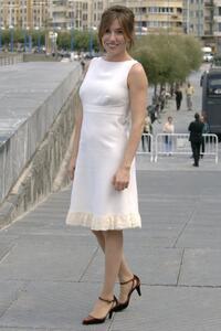 Lola Duenas at the photocall of "Ce Que Je Sais De Lola" during the 54th San Sebastian Film Festival.