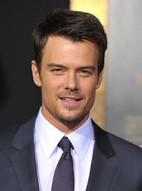 Josh Duhamel at the California premiere of "New Year's Eve."