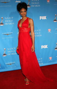 Kimberly Elise at the 37th Annual NAACP Image Awards in L.A.