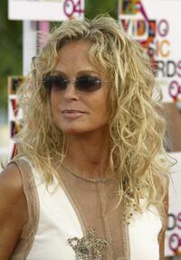 Farrah Fawcett arrives at the 2004 MTV video music awards.