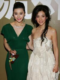 Fan Bingbing and Li Bingbing at the 25th Hong Kong Film Award.