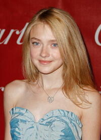 Dakota Fanning at the 20th Anniversary of the Palm Springs International Film Festival Awards.