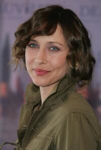 Vera Farmiga at the photocall of "Never Forever" during the 33rd Deauville American Film Festival.