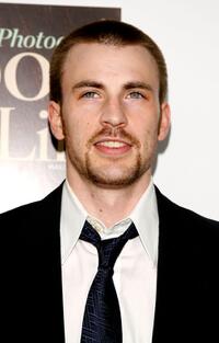 Chris Evans at the Hollywood Life Magazine's 9th annual Young Hollywood Awards.