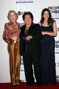Holland Taylor, Conchata Ferrell and Marin Hinkle at the 35th Annual People's Choice Awards.