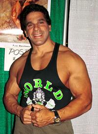 Lou Ferrigno at the second annual New York Comic And Fantasy Creators Convention.