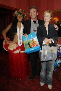 Marina Fois and Guests at the "Espace Glamour Chic" gift lounge.