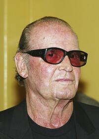 James Garner at the Los Angeles premiere of "The Notebook".