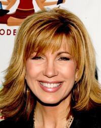 Leeza Gibbons at the Modern Mom Mingle held.