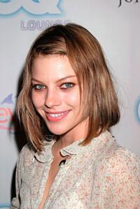 Lauren German at the GQ Lounge Los Angeles Celebration of "The Art Of Elysium."