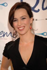 Ariadna Gil at the premiere of "Quiereme."