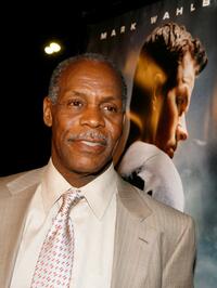 Danny Glover at the premiere of "Shooter".