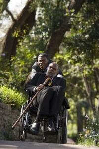 Tracy Morgan and Danny Glover in "Death at a Funeral."