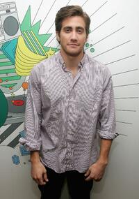 Jake Gyllenhaal at the MTV's Total Request Live.