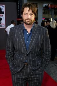 Tim Guinee at the premiere of "Ladder 49."