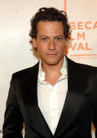 Ioan Gruffudd attends the premiere of "The TV Set" at the 2006 Tribeca Film Festival. 