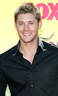 Jensen Ackles at the 8th Annual Teen Choice Awards.