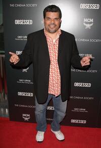 Luis Guzman at the premiere of "Obsessed."