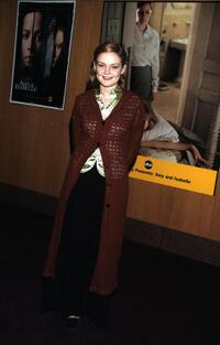 Hanna Hall at the premiere of "Amy & Isabelle."