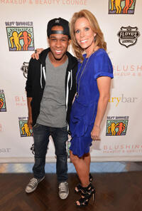 Maestro Harrell and Cheryl Hines at the A Day of Beauty for Their Best Buddies at Blushington Make-Up and Beauty Lounge.
