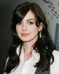 Anne Hathaway at MTV "TRL."