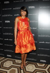 Taraji P. Henson at the premiere of "The Curious Case Of Benjamin Button."