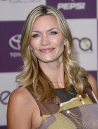 Natasha Henstridge at the 17th Annual Environmental Media Awards honoring Trudie Styler.