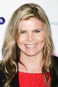 Mariel Hemingway at the Second Biennal What A Pair! Cabaret Extravaganza Benefit, The Revlon / UCLA Breast Center.
