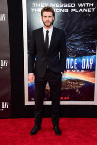 Liam Hemsworth at the California premiere of "Independence Day: Resurgence."