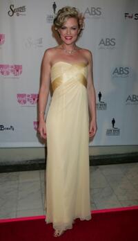 Elaine Hendrix at the 6th Annual "What a Pair" concert.