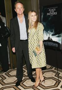 John Benjamin Hickey and Sarah Jessica Parker at the Cinema Society & Zenith Watches screening of "Flags Of Our Fathers."