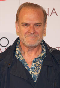 Lluis Homar at the Spain premiere of "No Tengas Miedo."