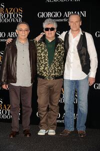 Jose Luis Gomez, Pedro Almodovar and Lluis Homar at the photocall of "Los Abrazos Rotos."