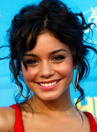 Vanessa Hudgens at the world premiere of "High School Musical 2."