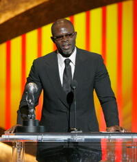 Djimon Hounsou accepts his NAACP Image Award for "Outstanding Supporting Actor" at the 38th annual NAACP Image Awards.