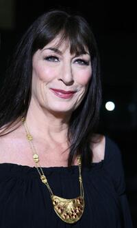 Anjelica Huston at the California premiere of "The Darjeeling Limited".
