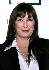 Anjelica Huston at the 21st Annual American Cinematheque Award Honoring George Clooney.
