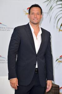 Josh Hopkins at the photocall for "COUGAR TOWN" during the 2010 Monte Carlo Television Festival.
