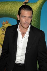 Antonio Banderas at the premiere of "Shrek The Third".