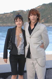 Veronica Sanchez and Oscar Jaenada at the photocall of "Camaron" during the 53rd San Sebastian International Film Festival.