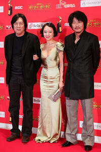 Director Lee Chang-Dong, Jeon Do-yeon and Song Gang-Ho at the 6th Korean Film Awards in Seoul.