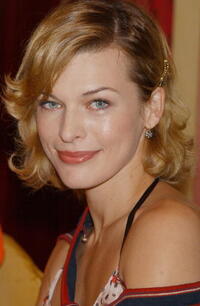 Milla Jovovich promotes "Resident Evil" in Spain.  