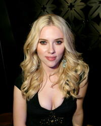 Scarlett Johansson at Warner Music Group's 2007 Grammy Party in L.A.