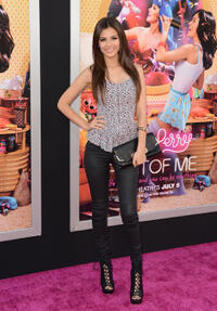 Victoria Justice at the California premiere of "Katy Perry: Part Of Me."
