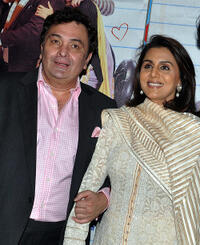 Rishi Kapoor and Neetu Singh Kapoor at the premiere of "Do Dooni Chaar."