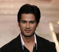 Shahid Kapoor at the grand finale of Wills Lifestyle Fashion Week.