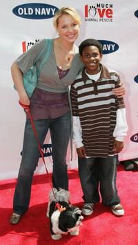 Katherine Heigl and Malcolm David Kelley at the Old Navy's Kicks Off Nationwide Search For New Mascot.