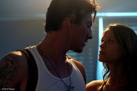 Eric Balfour as Jarrod and Scottie Thompson as Elaine in "Skyline."